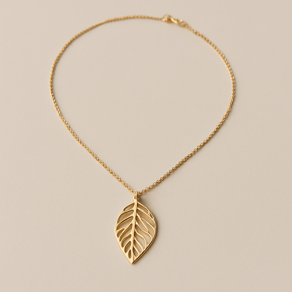 Forest metal single leave short necklace - Gold