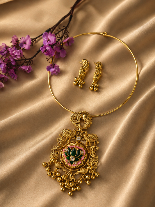 Peacock Lotus Hasli Necklace Set