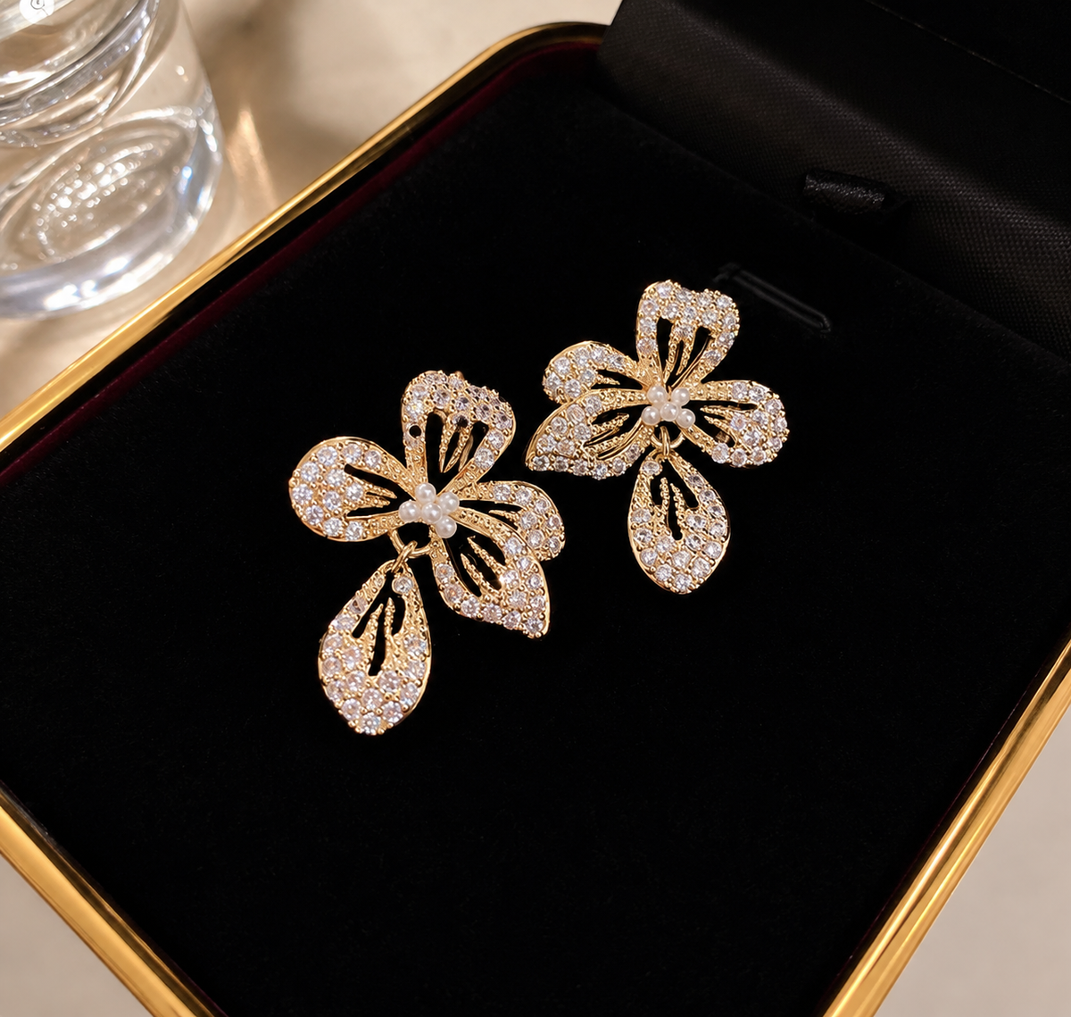 Korean light luxury diamond earrings