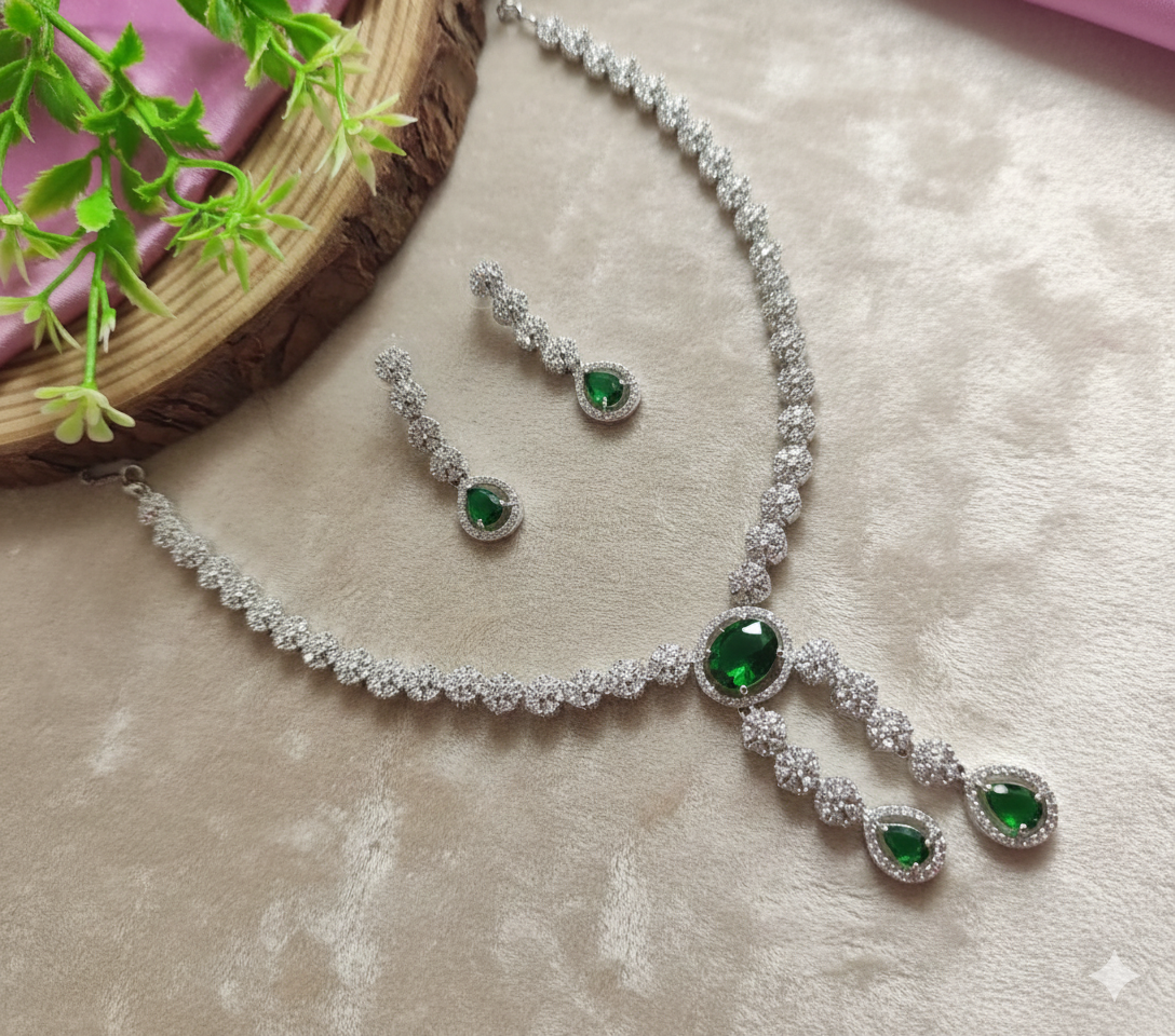 Emerald Halo Elegance Necklace Set